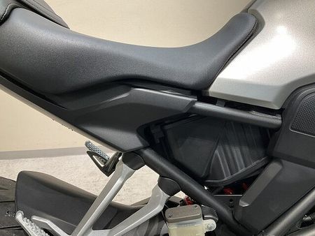 ホンダ CB250R CB250R◆2019年モデル!ワンオーナー◆前後ドライブレコーダー◆リアキャリア◆ショー 30