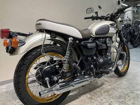 カワサキ W800 W800◆リミテッドエディション◆2016年モデル◆限定300台◆エンジンガード◆バックサ 8
