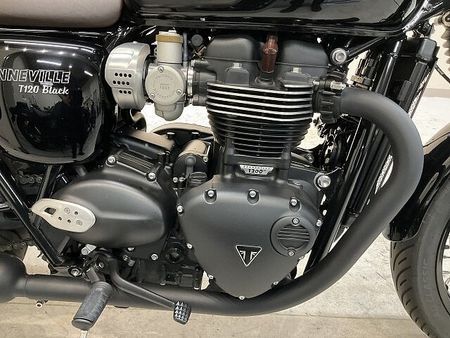 トライアンフ BONNEVILLE T120 ボンネビルT120◆ブラックエディション◆2024年モデル◆純正バーエンドミラー◆純正サイ 25