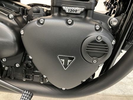 トライアンフ BONNEVILLE T120 ボンネビルT120◆ブラックエディション◆2024年モデル◆純正バーエンドミラー◆純正サイ 28