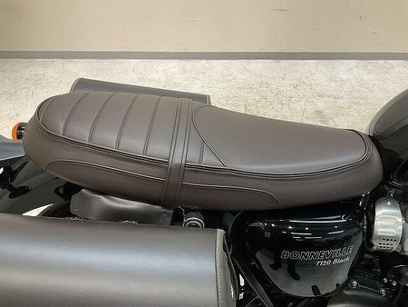 トライアンフ BONNEVILLE T120 ボンネビルT120◆ブラックエディション◆2024年モデル◆純正バーエンドミラー◆純正サイ 33