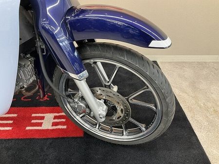ホンダ スーパーカブC125 【マル得車両】スーパーカブC125【インナーバスケット・トップケース装備】!! 11