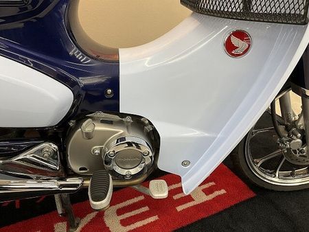 ホンダ スーパーカブC125 【マル得車両】スーパーカブC125【インナーバスケット・トップケース装備】!! 17
