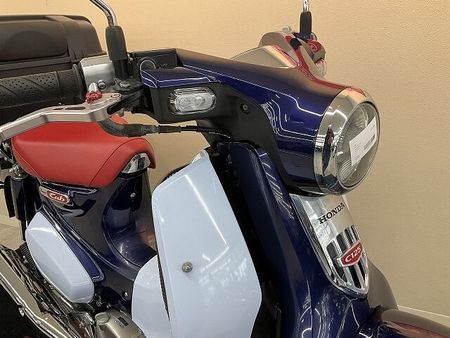 ホンダ スーパーカブC125 【マル得車両】スーパーカブC125【インナーバスケット・トップケース装備】!! 10