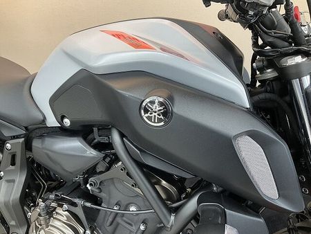 ヤマハ MT-07 MT-07【ヤマハ純正トップケース装備☆】 12