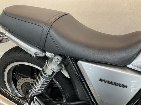 ホンダ CB1100 CB1100【グリップヒーター・エンジンガード他カスタム☆】 16