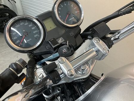 ホンダ CB1100 CB1100【グリップヒーター・エンジンガード他カスタム☆】 26