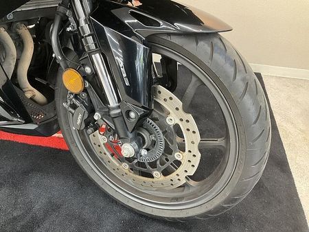 ホンダ CBR250RR (MC51) CBR250RR【マルチバー・USBソケット装備】!! 12