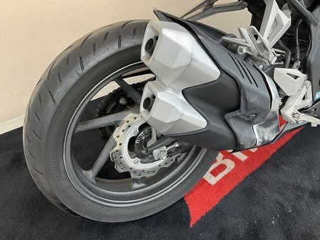 ホンダ CBR250RR (MC51) CBR250RR【マルチバー・USBソケット装備】!! 18