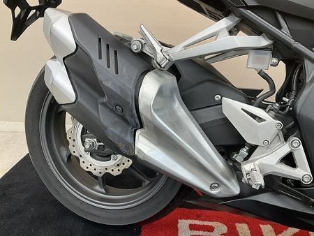 ホンダ CBR250RR (MC51) CBR250RR【マルチバー・USBソケット装備】!! 19