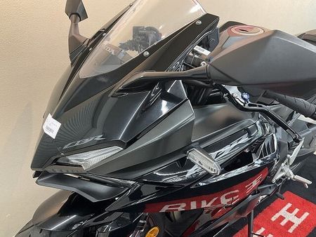 ホンダ CBR250RR (MC51) CBR250RR【マルチバー・USBソケット装備】!! 22