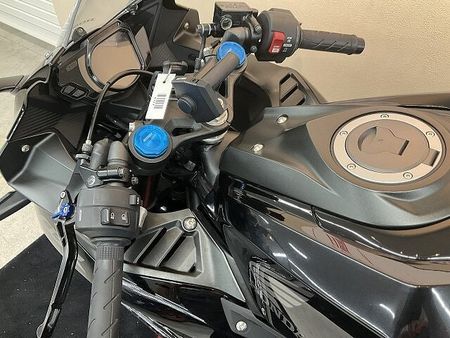 ホンダ CBR250RR (MC51) CBR250RR【マルチバー・USBソケット装備】!! 25