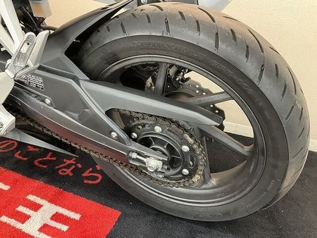ホンダ CBR250RR (MC51) CBR250RR【マルチバー・USBソケット装備】!! 29