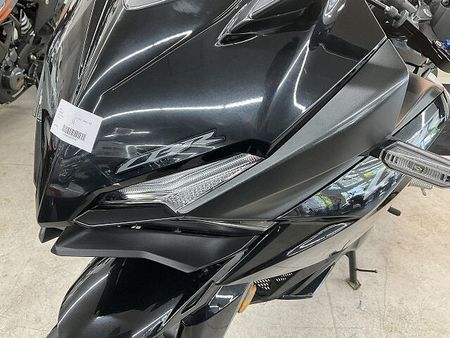 ホンダ CBR250RR (MC51) CBR250RR【マルチバー・USBソケット装備】!! 40