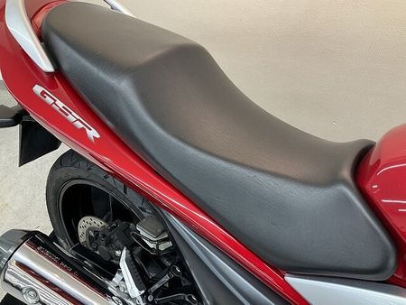 スズキ GSR250 【マル得車両】GSR250 ノーマル 2014年モデル 16