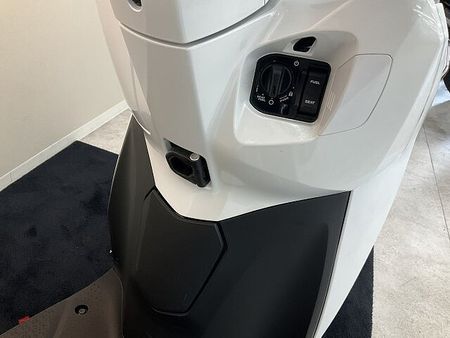 ホンダ リード125 リード125【低走行の1台☆スマートキー採用モデル】!! 14