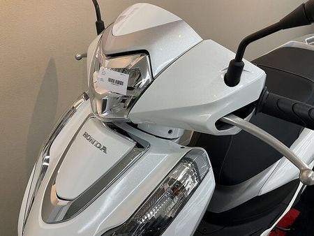 ホンダ リード125 リード125【低走行の1台☆スマートキー採用モデル】!! 22