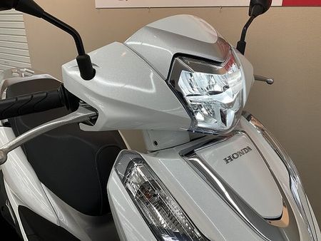 ホンダ リード125 リード125【低走行の1台☆スマートキー採用モデル】!! 10