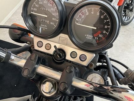ホンダ CB750 CB750【空冷大型ネイキッド】 8