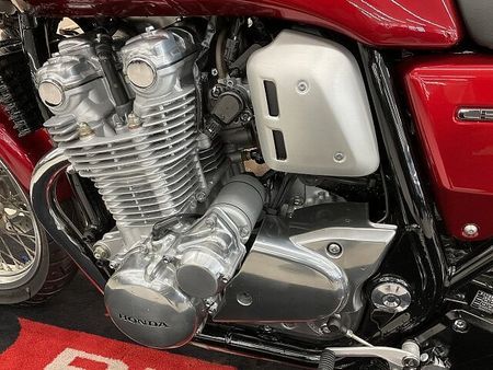 ホンダ CB1100 EX CB1100EX【ビキニカウル・オーリンズリアサス他】 32