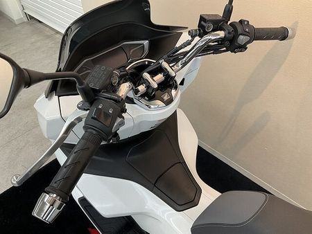 ホンダ PCX125 PCX【スマートキー採用モデル☆ノーマル】 19