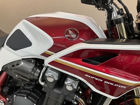 ホンダ CB1300スーパーボルドール CB1300スーパーボルドール【上位グレードの”SP” 30th Anniversary】 13