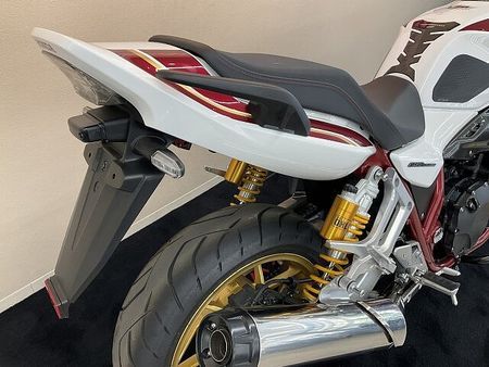 ホンダ CB1300スーパーボルドール CB1300スーパーボルドール【上位グレードの”SP” 30th Anniversary】 17