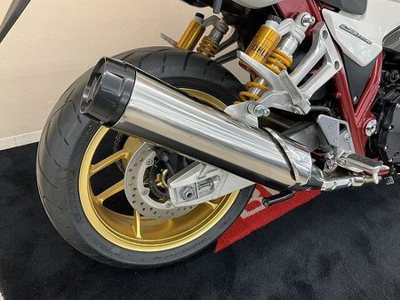 ホンダ CB1300スーパーボルドール CB1300スーパーボルドール【上位グレードの”SP” 30th Anniversary】 18