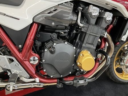 ホンダ CB1300スーパーボルドール CB1300スーパーボルドール【上位グレードの”SP” 30th Anniversary】 20