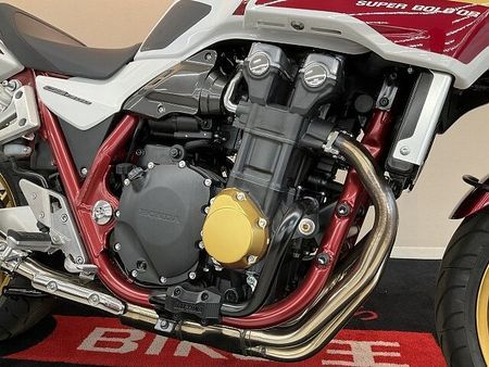 ホンダ CB1300スーパーボルドール CB1300スーパーボルドール【上位グレードの”SP” 30th Anniversary】 21
