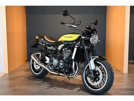 カワサキ Z900RS 店頭在庫展示中 1