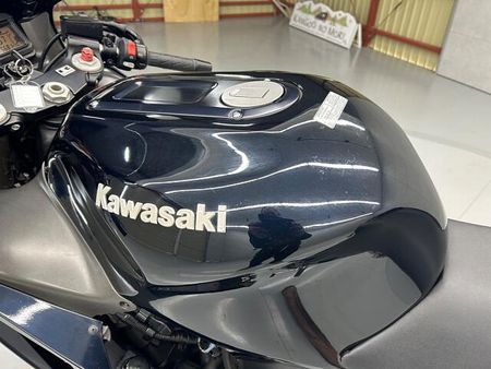カワサキ ZX-12R 18