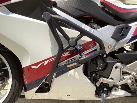 ホンダ VFR800F 4