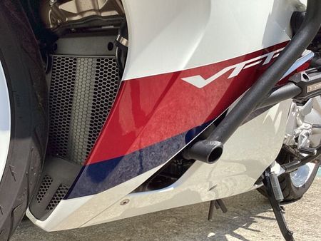 ホンダ VFR800F 15