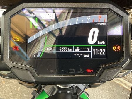 カワサキ Z900 22