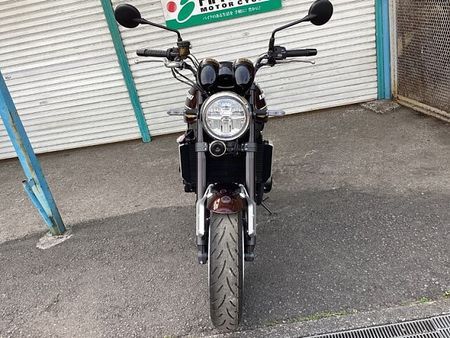カワサキ Z900RS 16