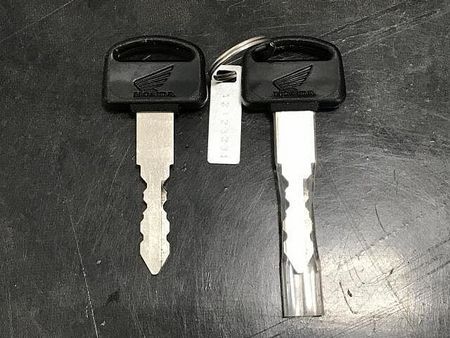 ホンダ クロスカブ50 店頭現車無し、要取り寄せ車両。6月入荷枠、予約開始! 9