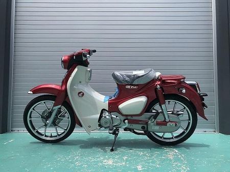 ホンダ スーパーカブC125 店頭現車無し、要取り寄せ車両。 3