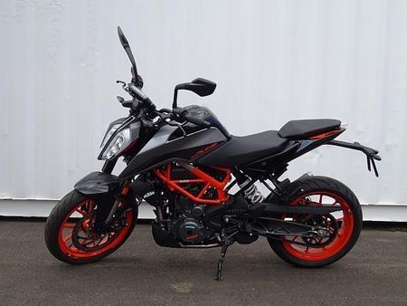 KTM 390 DUKE 1