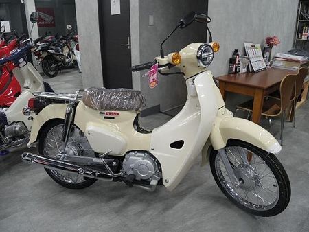 ホンダ スーパーカブ50 在庫有ります。即納出来ます。 1