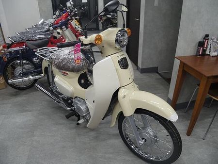 ホンダ スーパーカブ50 在庫有ります。即納出来ます。 22