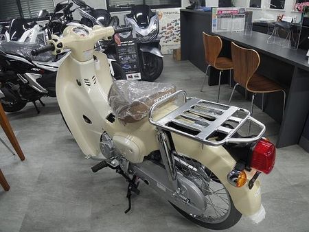 ホンダ スーパーカブ50 在庫有ります。即納出来ます。 23