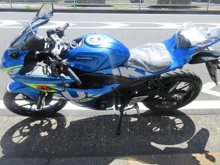 スズキ GSX-R125 LEDヘッドライト!DOHCで高回転でも吹き上がります! 2