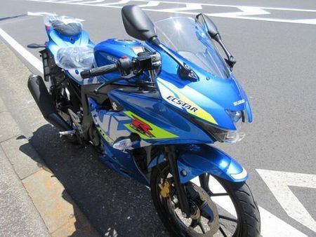 スズキ GSX-R125 LEDヘッドライト!DOHCで高回転でも吹き上がります! 3