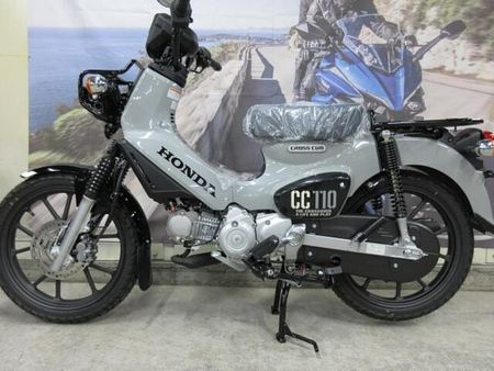 ホンダ クロスカブ110 フロントディスクブレーキで安全!低燃費エンジン! 2