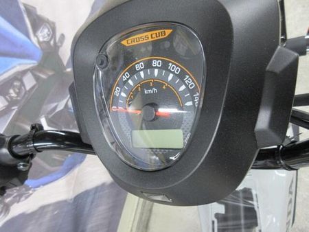 ホンダ クロスカブ110 フロントディスクブレーキで安全!低燃費エンジン! 5