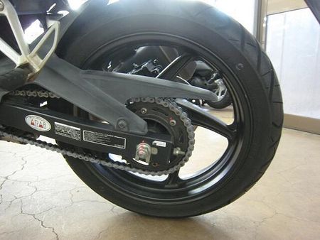 ホンダ CBR250R (2011-) 原付から大型車まで新車・中古車を多数取り揃えています!ウェビックを見たと言って下さい! 30