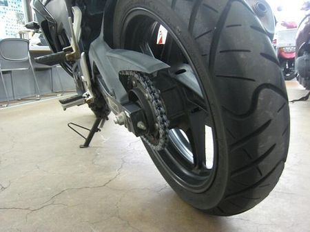 ホンダ CBR250R (2011-) 原付から大型車まで新車・中古車を多数取り揃えています!ウェビックを見たと言って下さい! 32