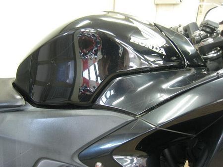 ホンダ CBR250R (2011-) 原付から大型車まで新車・中古車を多数取り揃えています!ウェビックを見たと言って下さい! 40