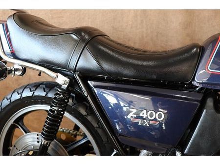 カワサキ Z400FX/Z400J 時代は2気筒から4気筒の400へ!大柄な車体とエッジの効いたカワサキの角型ゼット! 3